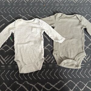 ✨2/$6✨ Baby boy onesie set
